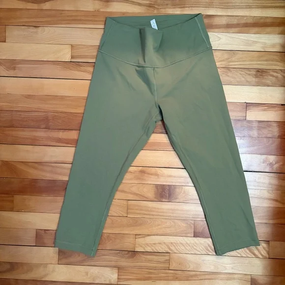 Lululemon Align High-Rise Crop Leggings - Size 12 - Green Twill - Picture 10 of 11